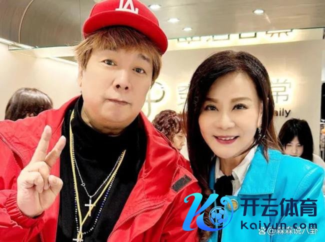 艺东说念主曹西平弃世 被发面前已现尸斑 家中猝逝引情切